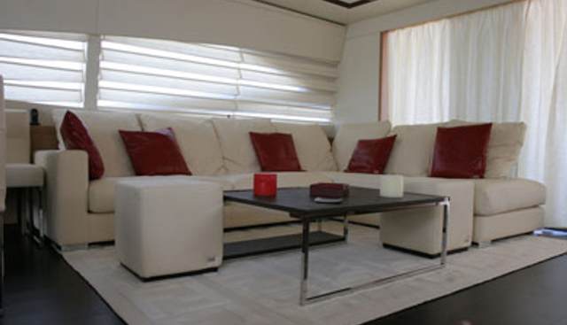 MAXIMO yacht charter 5