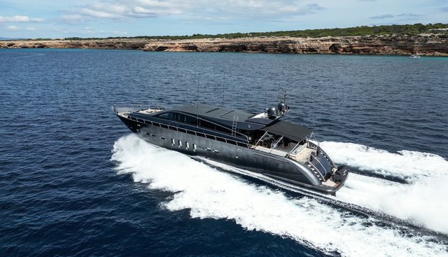 DARK KNIGHT yacht charter 5