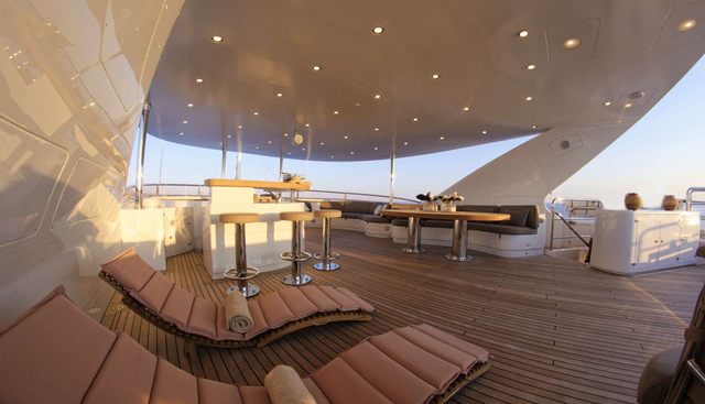 GRANDE AMORE yacht charter 4
