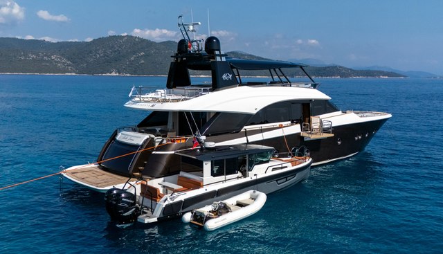 BELLA LUNA yacht charter 5