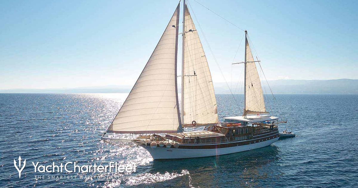 LINDA yacht charter 2