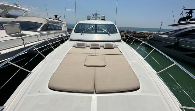 ELTON II yacht charter 3