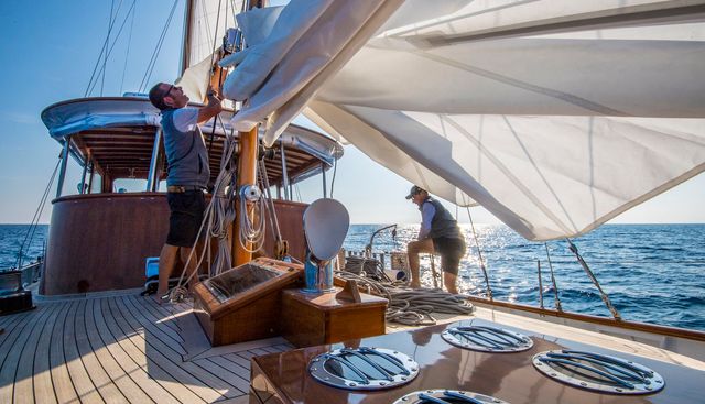 SEA PRINCE yacht charter 4