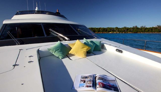 MAGENTA I yacht charter 3