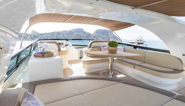 COOKIE yacht charter 4