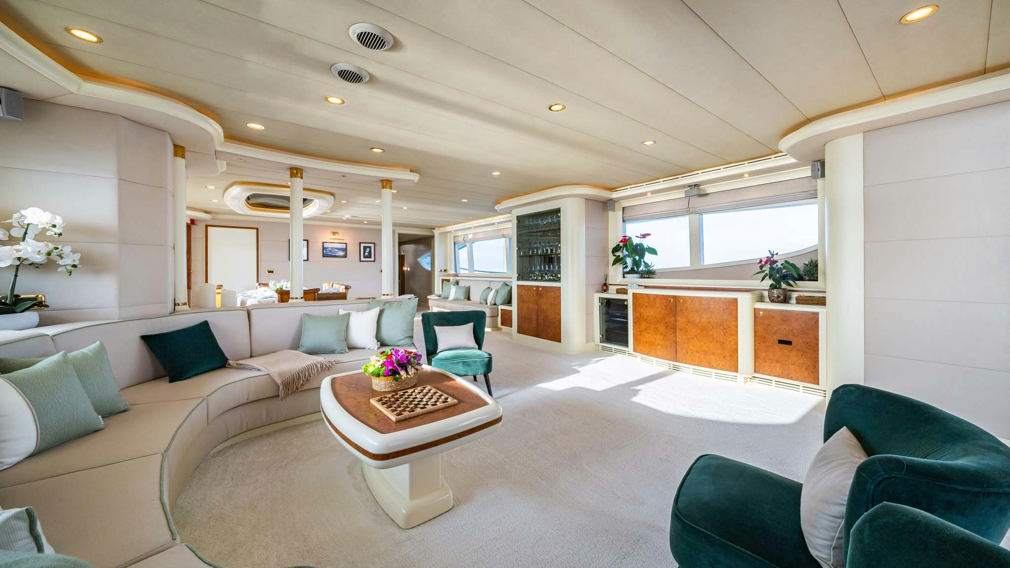 VIKING III yacht charter 5