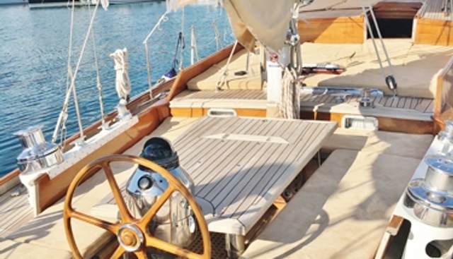 CADAMA yacht charter 5