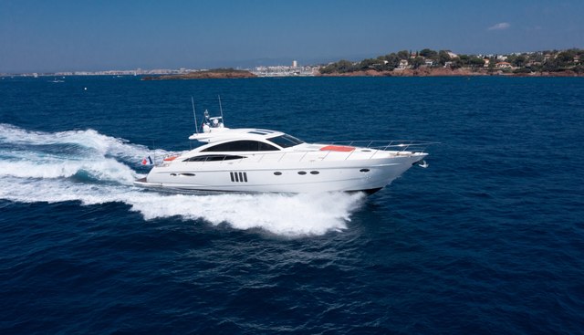 P'TITE BOUILLE yacht charter 4