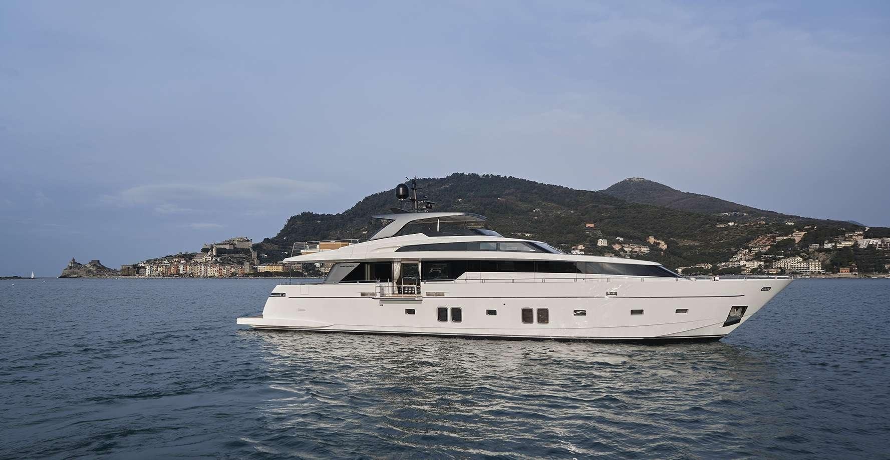VITTORIA YACHT CHARTER yacht charter