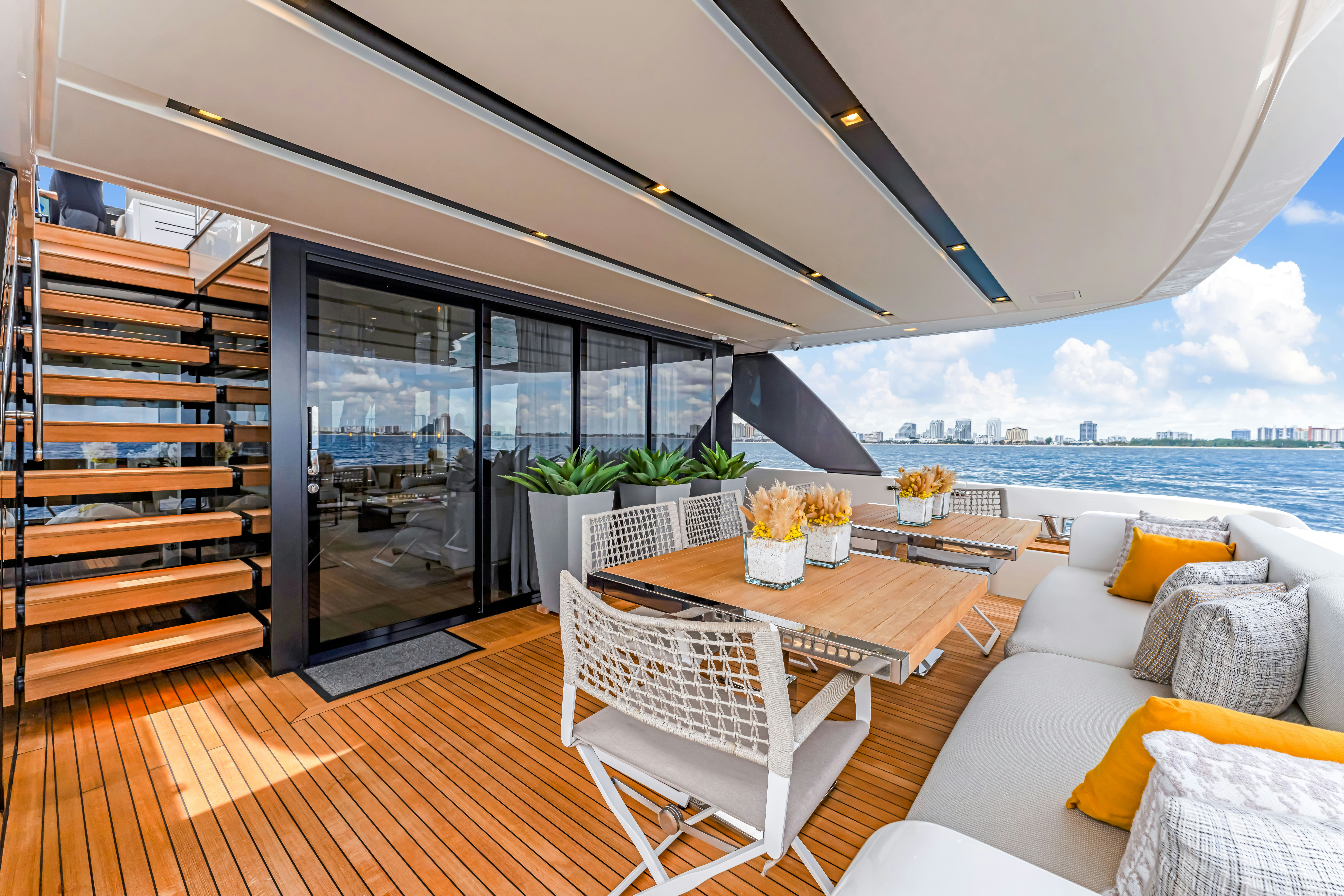 NOTYNOG yacht charter 2