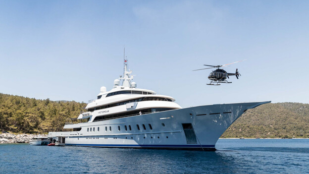 VICTORIOUS yacht charter 3