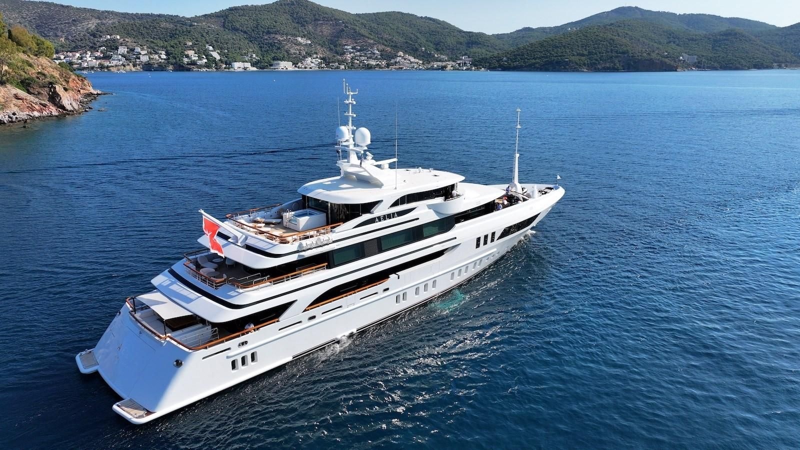 AELIA yacht charter 3