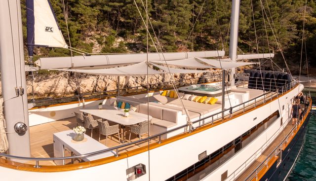 DALMATINO yacht charter 3