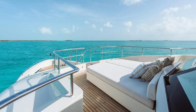 MIDNIGHT SAGA yacht charter 5