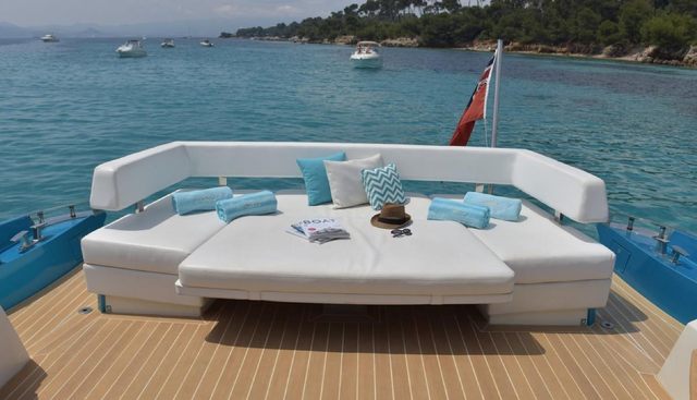 LITTLE ONE yacht charter 4
