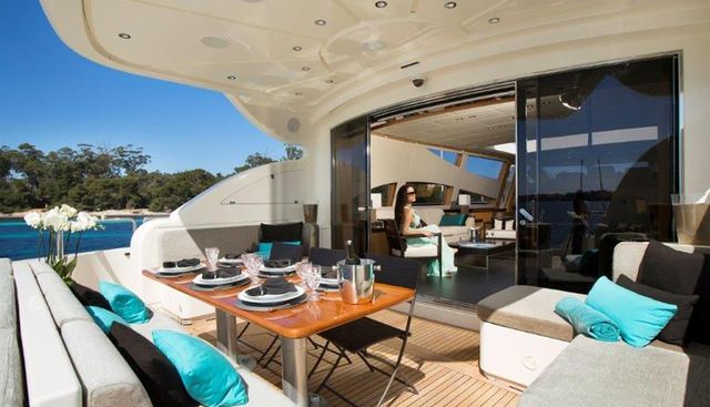EOL B yacht charter 4