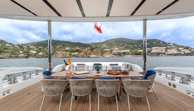 LAFAYETTE yacht charter 4