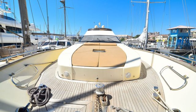 ANDEA yacht charter 3