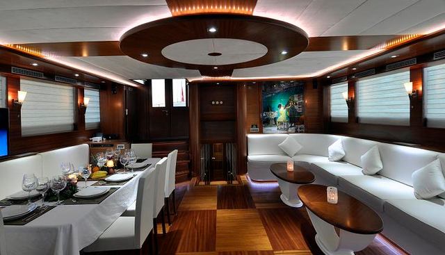 DOLCE MARE yacht charter 5