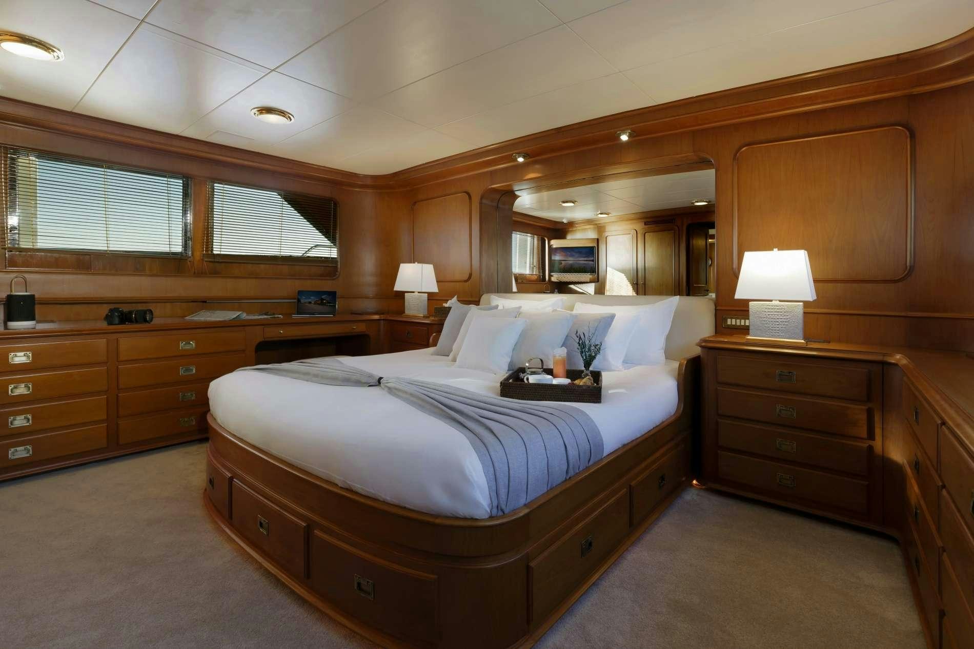 ESPINOLA yacht charter 4