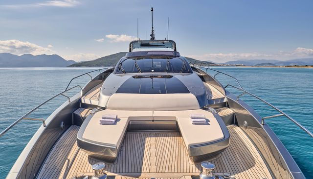 MENANGIO X yacht charter 3