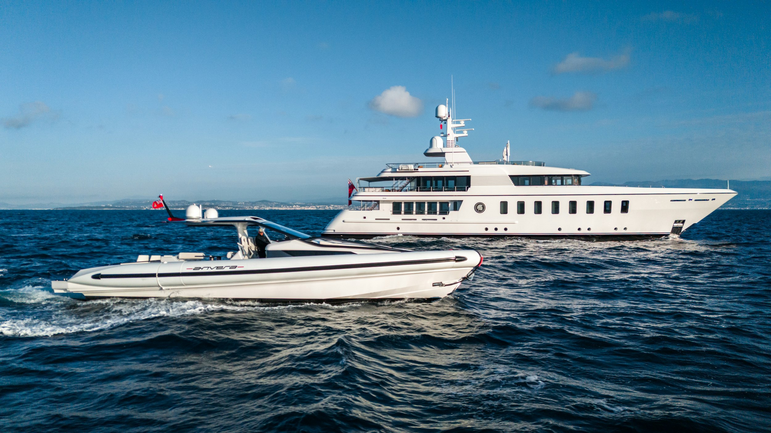 GLADIATOR YACHT CHARTER yacht charter