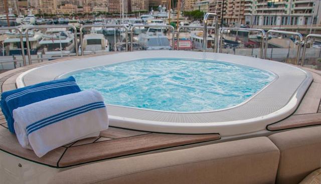 MI AMORE JULIA yacht charter 3