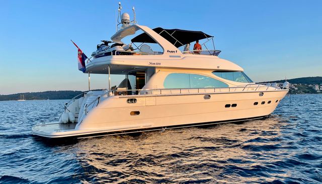 HAPPY 3 yacht charter 5