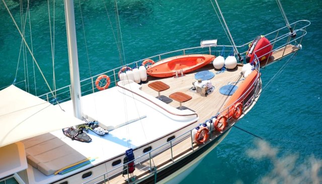 ECE ARINA yacht charter 5