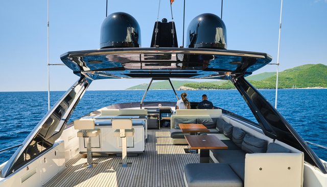 MADRA II yacht charter 3