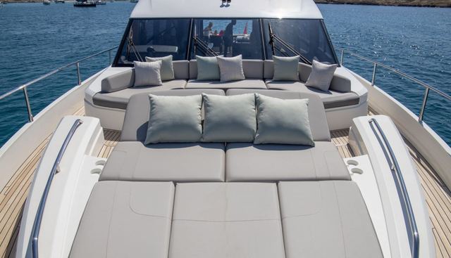 FREE SOUL yacht charter 3