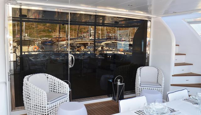 INFINITY II yacht charter 2