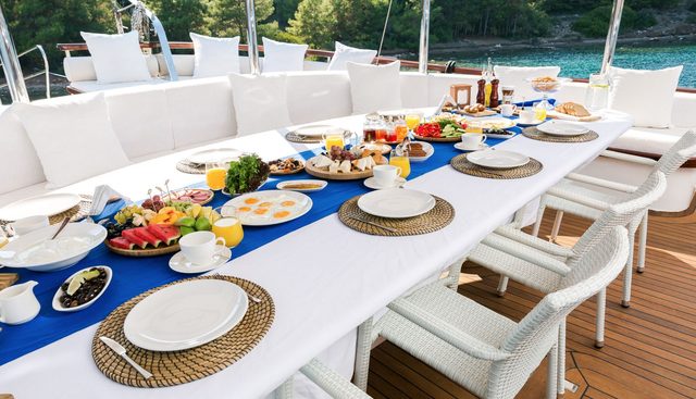 HALCON DEL MAR yacht charter 5