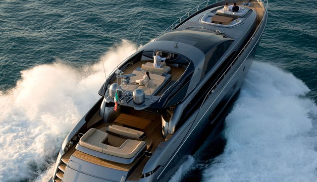 LADY F1 yacht charter 5