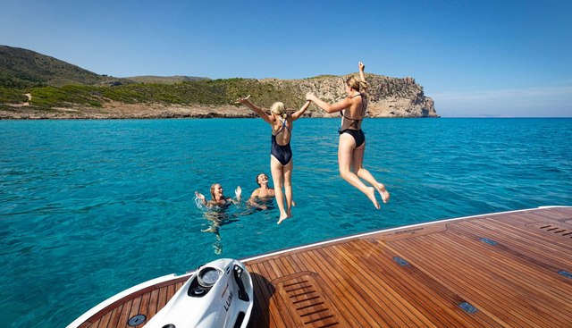 LUMI yacht charter 5