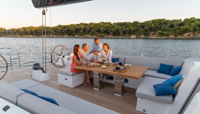 LEO yacht charter 4