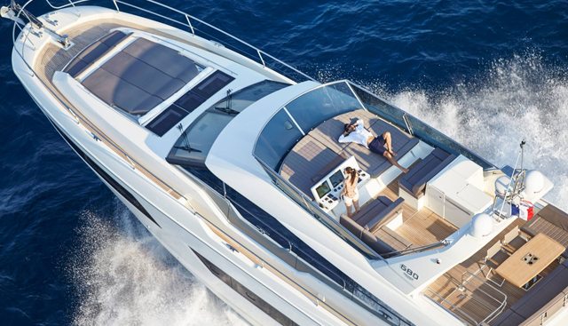 BLUEM yacht charter 3