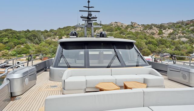 ALMA III yacht charter 3