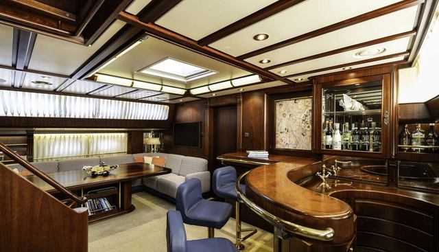 COLOMBAIO yacht charter 5