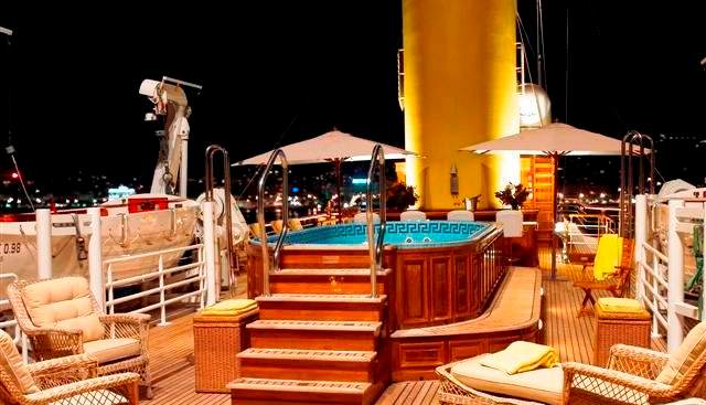 SS DELPHINE yacht charter 2