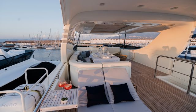 OCEAN DELTA 11 yacht charter 3