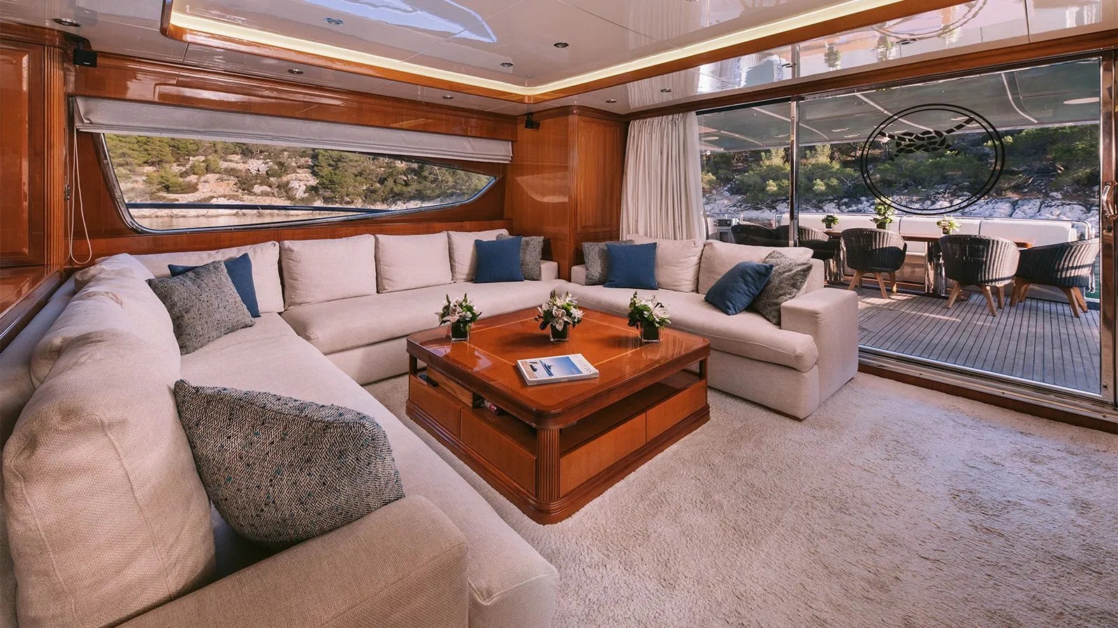 ELVI yacht charter 4