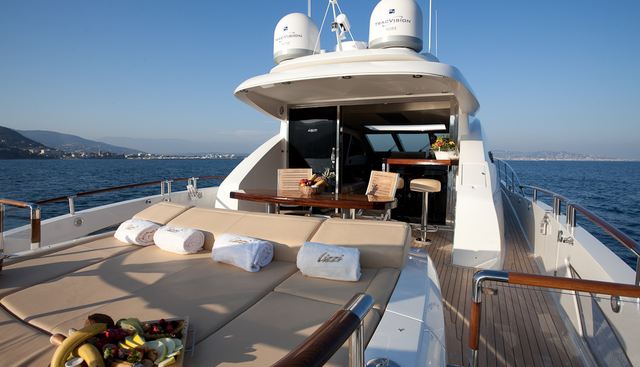 LIZZI yacht charter 3