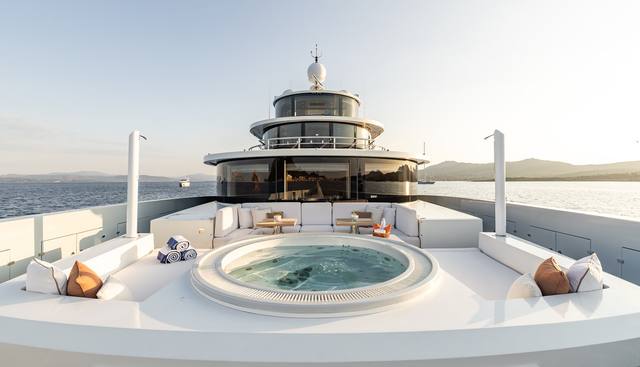 BELONGERS yacht charter 2