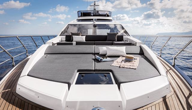 LIMITLESS yacht charter 3