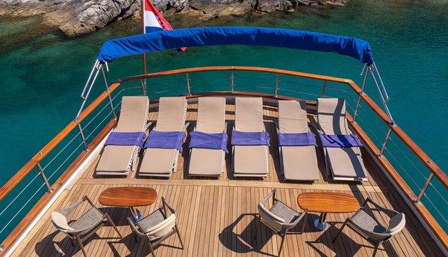 MENDULA yacht charter 5