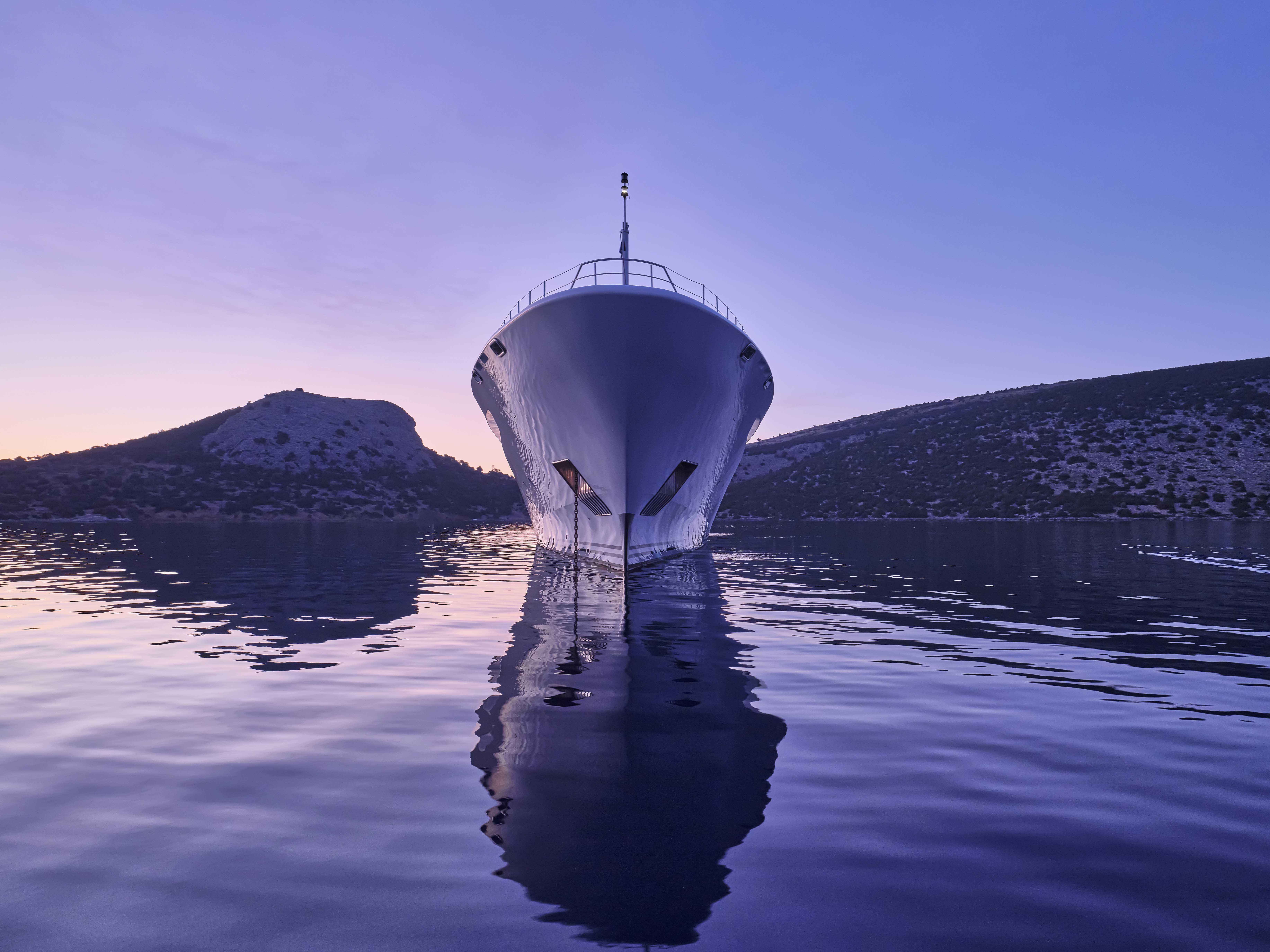 O'PTASIA yacht charter 3
