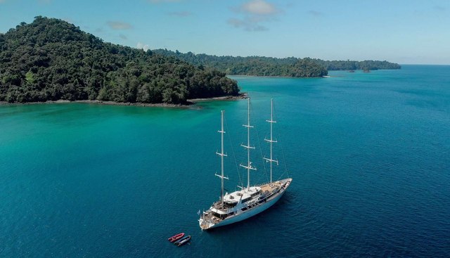 PAN ORAMA yacht charter 5
