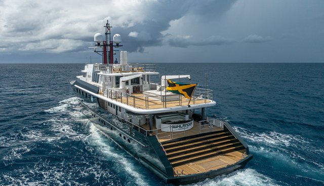 HIGHLANDER yacht charter 5