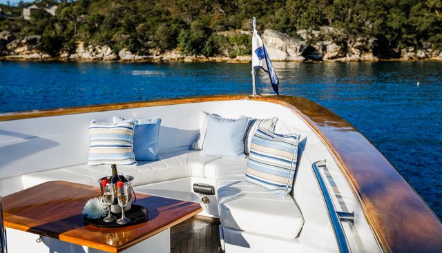 GALAXY I yacht charter 3
